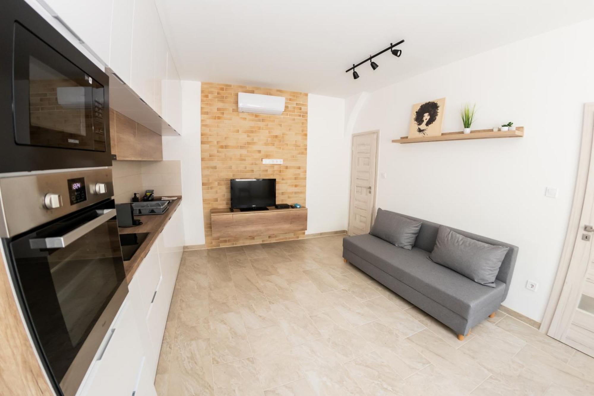 Winestone Corner Apartment Debrecen Ngoại thất bức ảnh