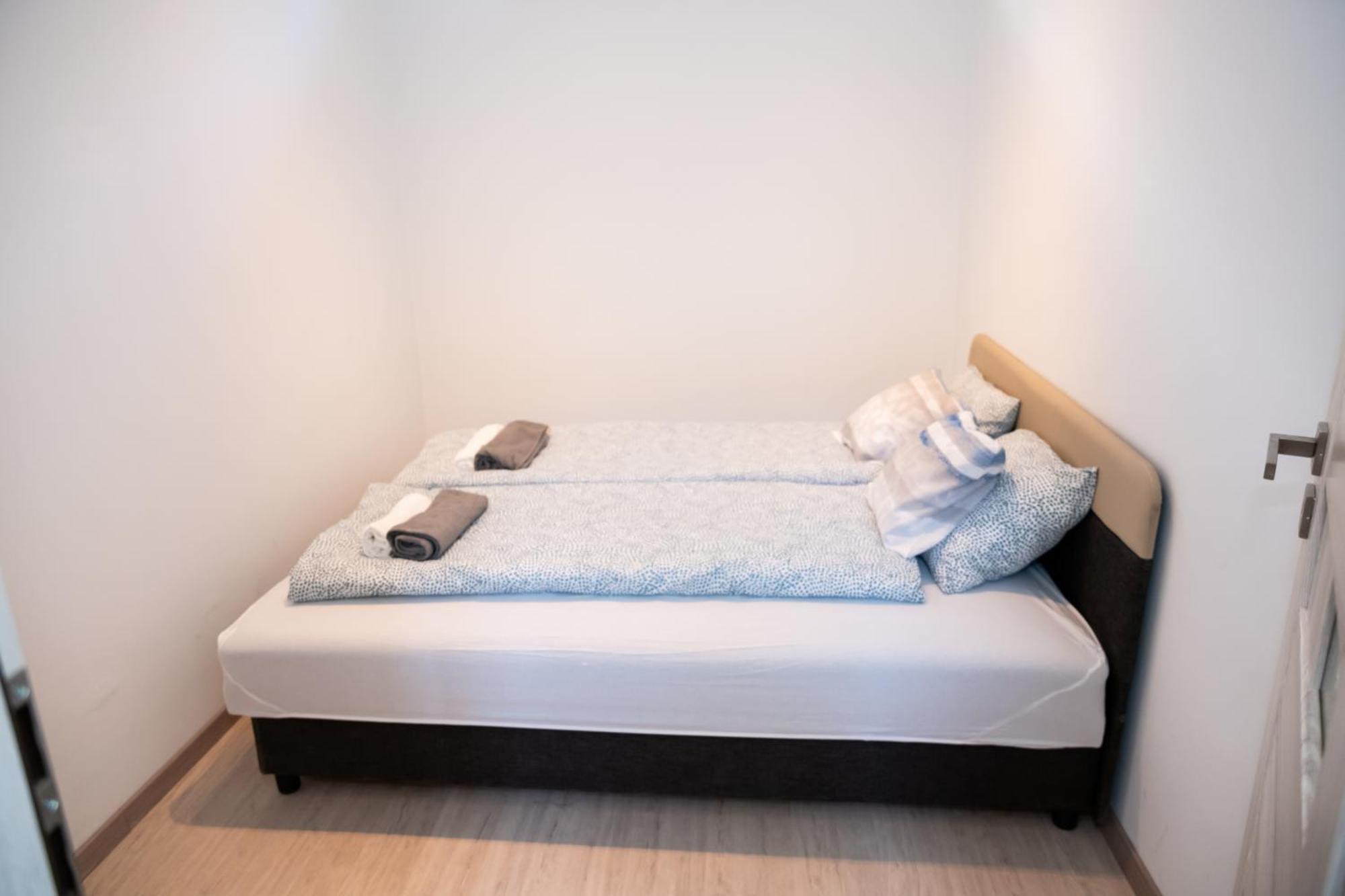Winestone Corner Apartment Debrecen Ngoại thất bức ảnh